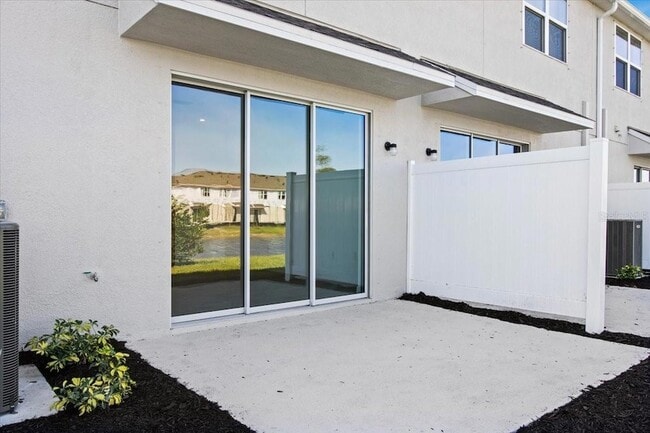 Building Photo - 5756 Haven Ter