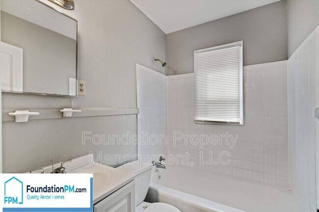 Building Photo - 1413 Semmes St