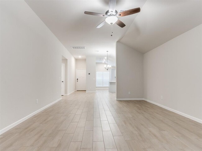 Building Photo - 18012 Austin Ct