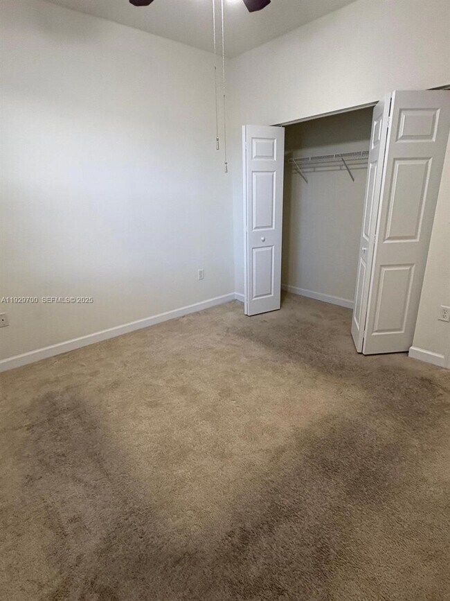 Building Photo - 9426 SW 171st Ct