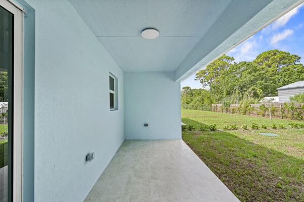 Building Photo - 5911 Seagrape Dr