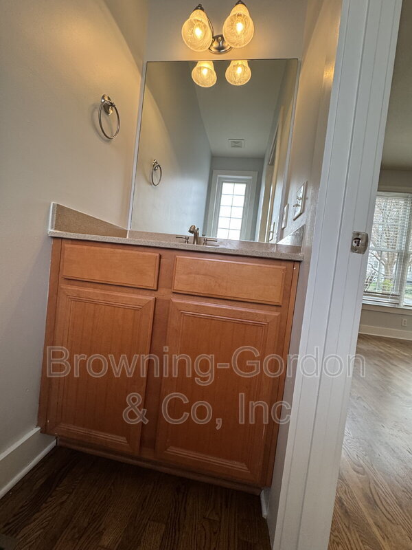 Building Photo - 1410 Caldwell Ave