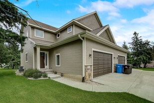 Building Photo - 714 Bristol Bay