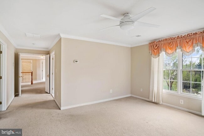 Building Photo - 43513 Lucketts Bridge Cir