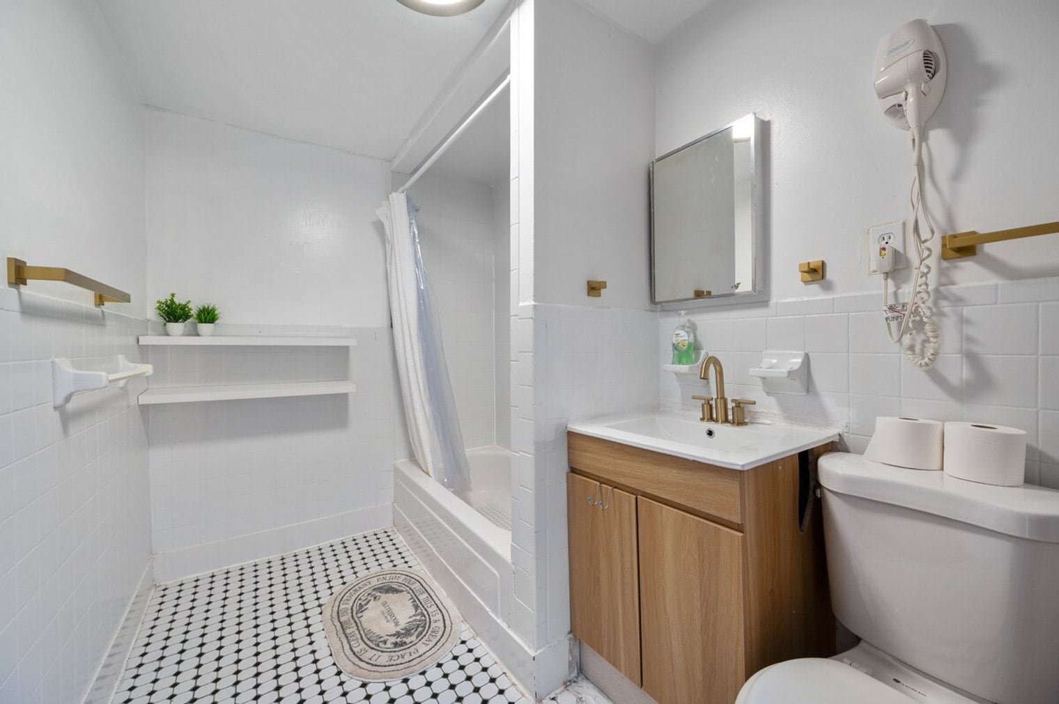 Building Photo - 338 9th Ave