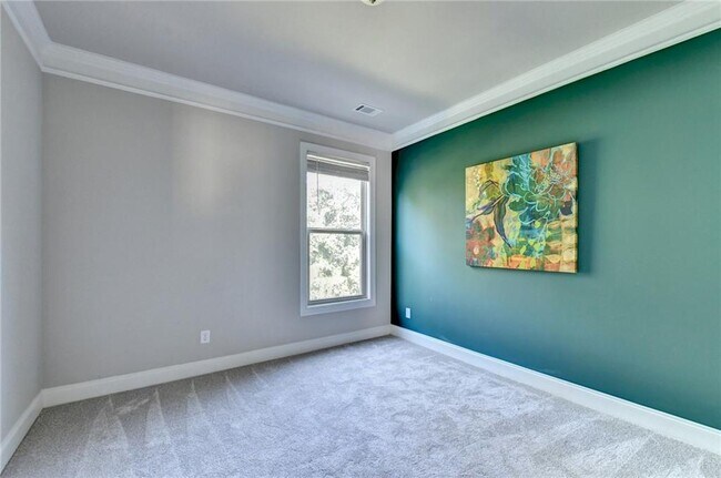 Building Photo - 3860 Grandview Manor Dr