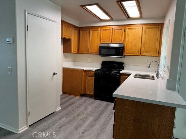 Building Photo - 29034 Rolando Rd