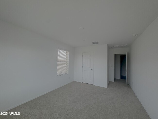 Building Photo - 13370 W Eagle Feather Rd