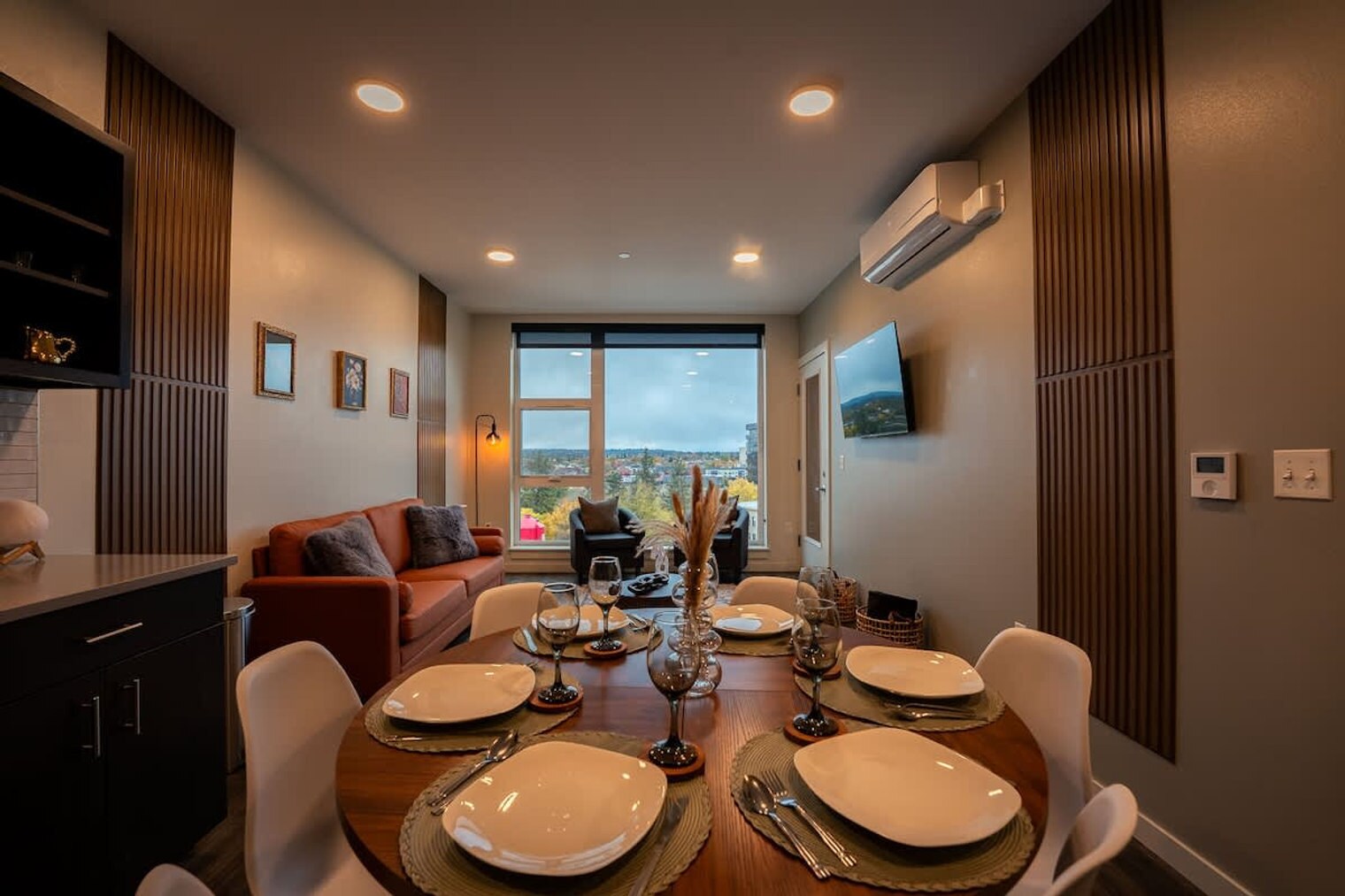 Building Photo - 111 S Adams St