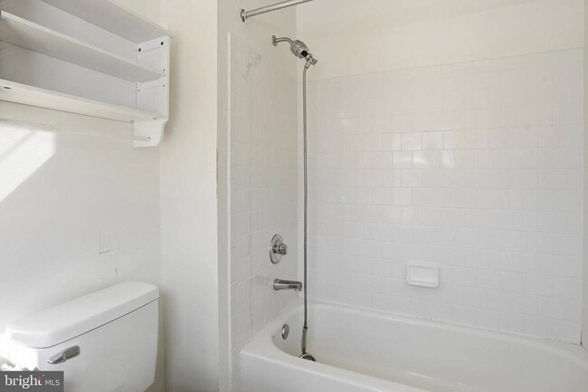 Building Photo - 2604 Tallwind Ct