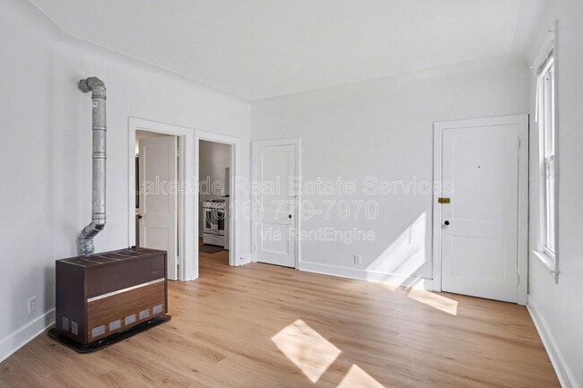 Building Photo - 1101 Dayton St SW