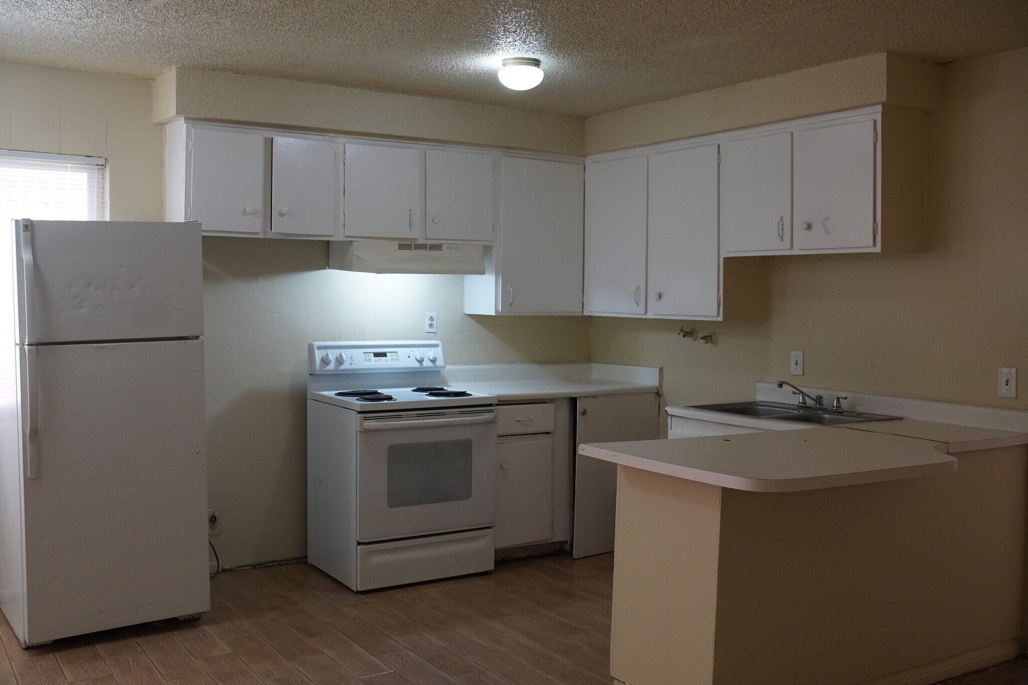 Building Photo - 2916 Marlin Ave