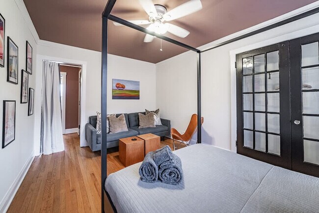 Building Photo - 3551 N Janssen Ave