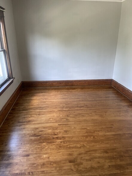 living room - 1384 Lafond Ave