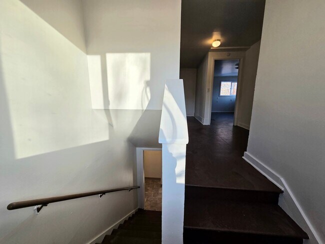 Building Photo - 4-Bedroom + Den, 2-Bath House for Rent in Cashmere ON THE RIVER!!