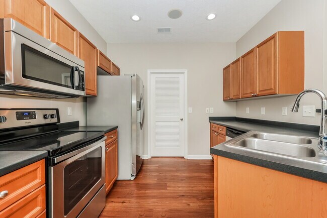 Building Photo - 1008 Solomon Ln