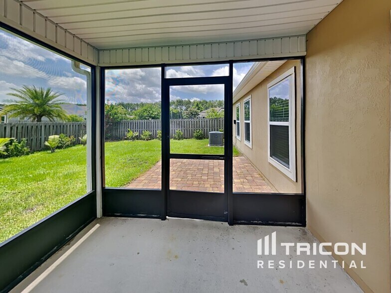 Building Photo - 414 Samara Lakes Pkwy