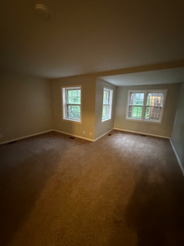 Building Photo - 6200 Parkview Ave