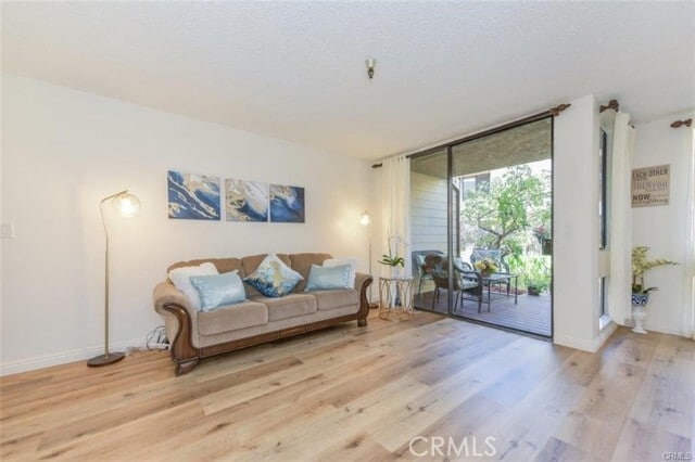 Building Photo - 5451 Twin Lakes Dr