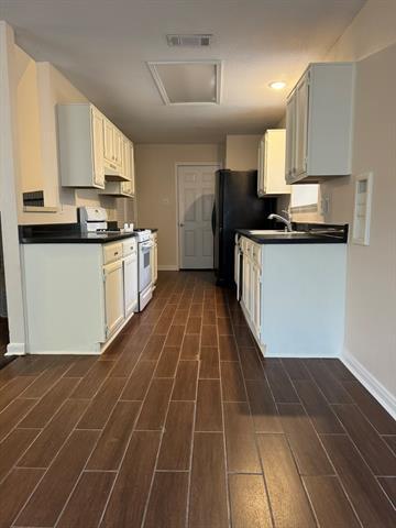 Building Photo - 7008 Fall Creek Ct