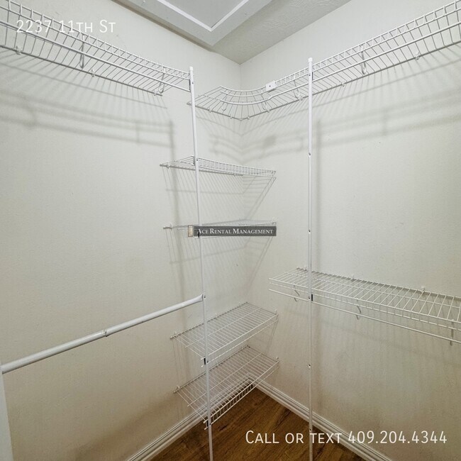 Building Photo - 2237 11th St