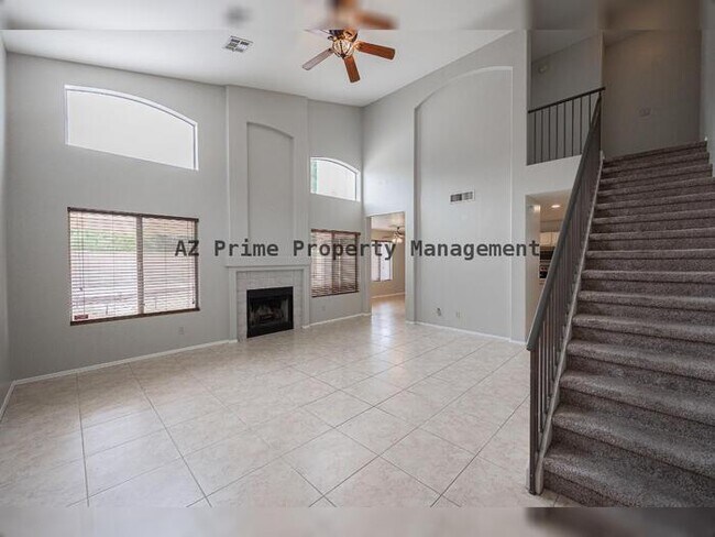 Building Photo - 7442 W Via Del Sol Dr