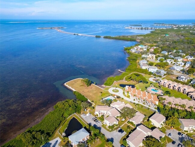 Building Photo - 656 Windrush Bay Dr