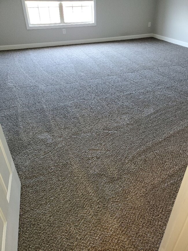 Building Photo - Pet Friendly Four Bedroom In Adams!
