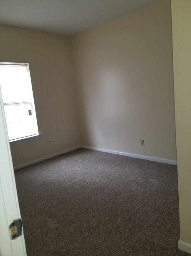 Building Photo - East Park Ave, Enterprise, AL