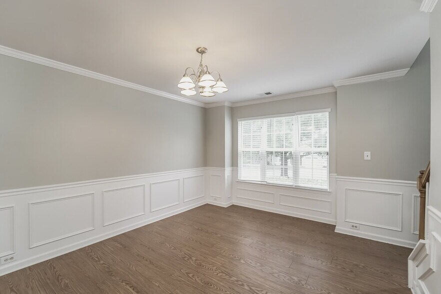 Building Photo - 7809 Leisure Ln