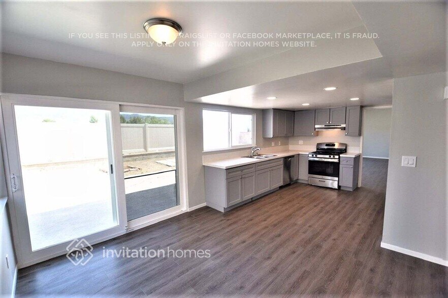 Building Photo - 29166 Flowerpark Dr