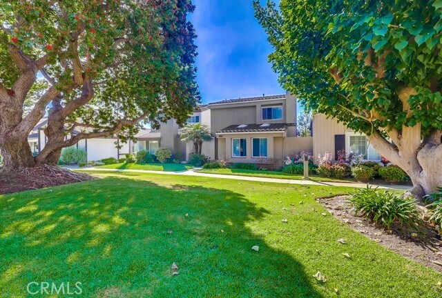 Building Photo - 7030 Seawind Dr