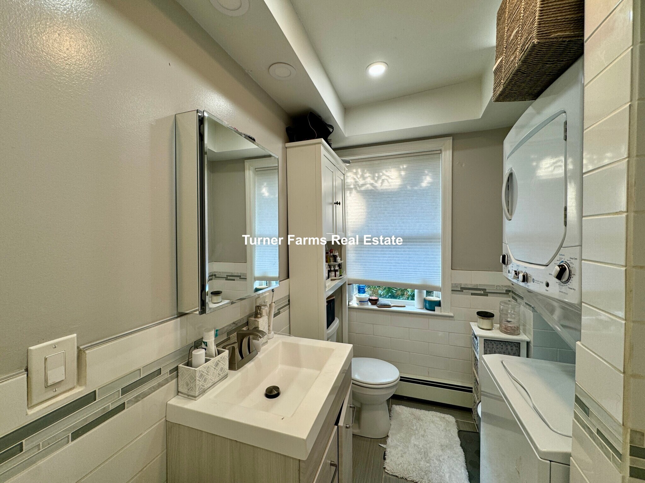 Building Photo - 91 Hudson St