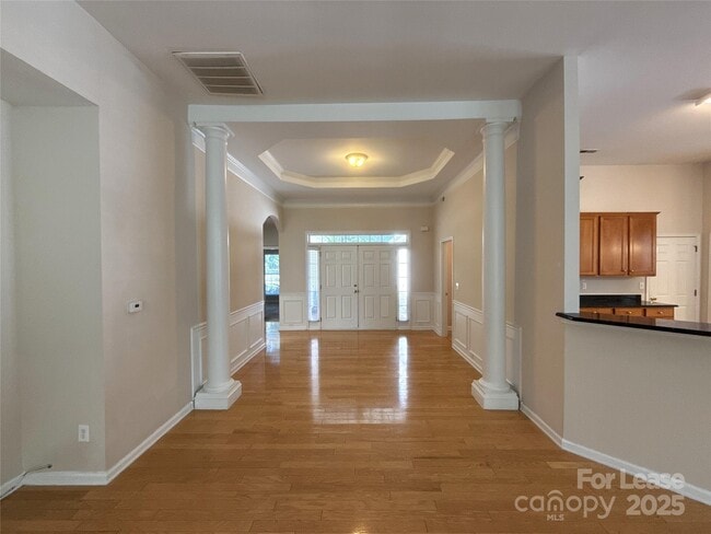 Building Photo - 1697 Lillywood Ln