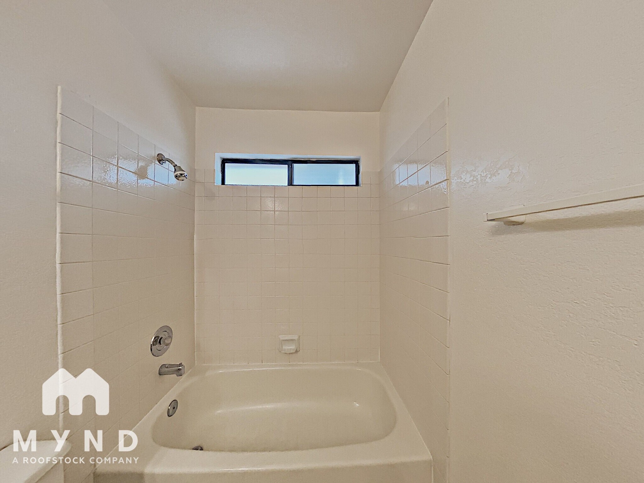 Building Photo - 5922 Shadow Park Dr