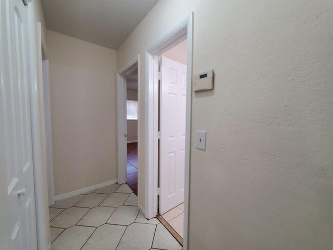 Building Photo - 3377 NW 22nd St