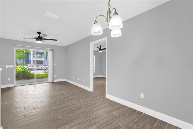 Building Photo - 2533 Grassy Point Dr