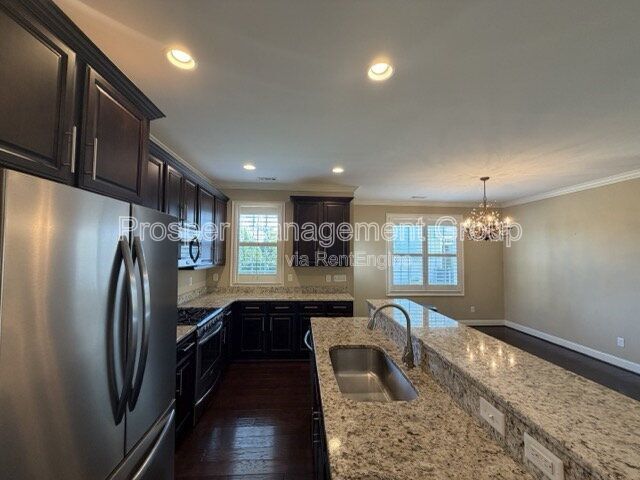 Building Photo - 11 Shadwell St