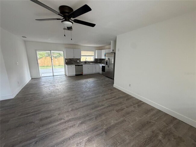 Building Photo - 7323 Ponderosa Dr