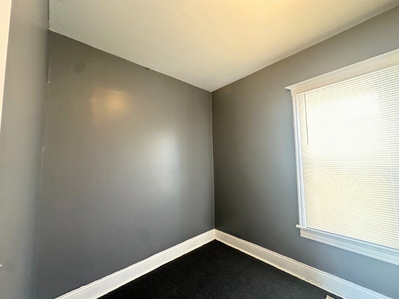 Building Photo - 10921 S Wabash Ave