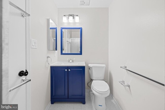 Building Photo - 8640 Dellway Ln