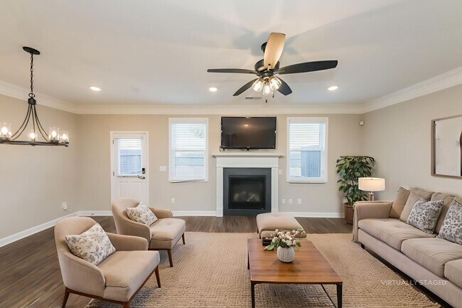 Building Photo - 3604 Silvery Wy