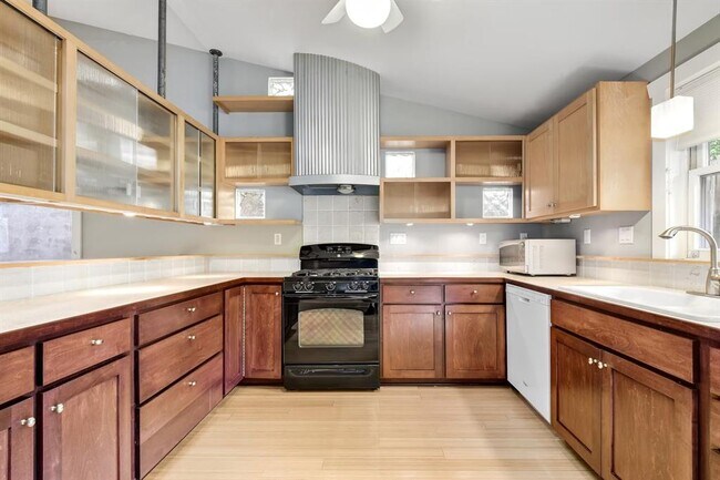Building Photo - 2117A Rabb Rd