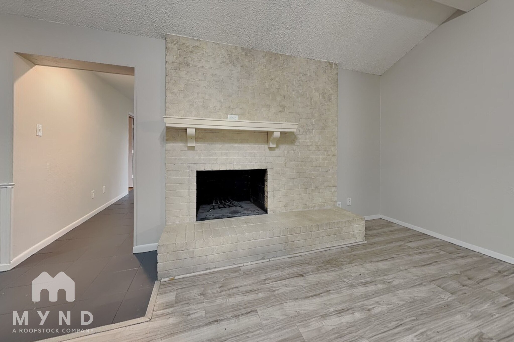 Building Photo - 408 Park Center Blvd