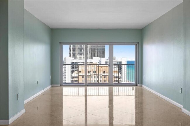 Building Photo - 1950 S Ocean Dr
