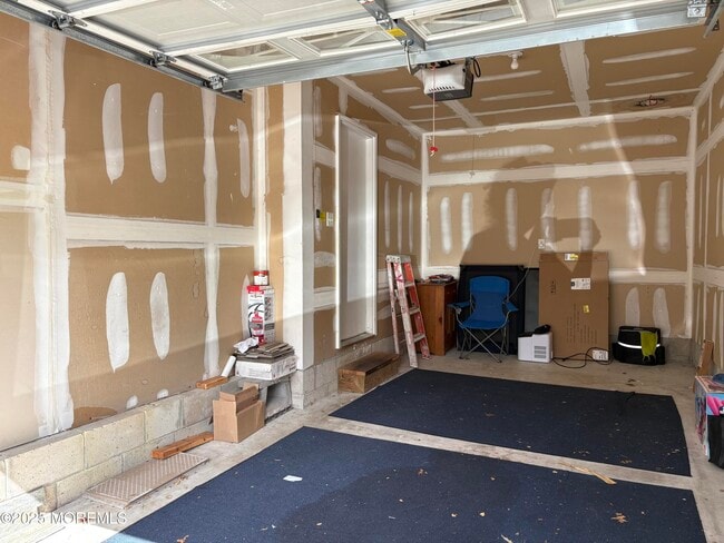 Building Photo - 212 Frankfort Ave