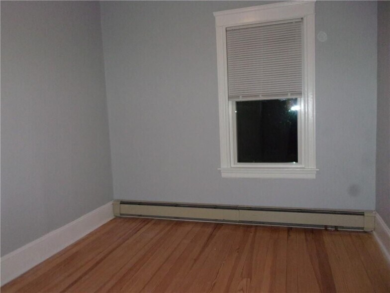 Building Photo - 1 Lamoureux Blvd