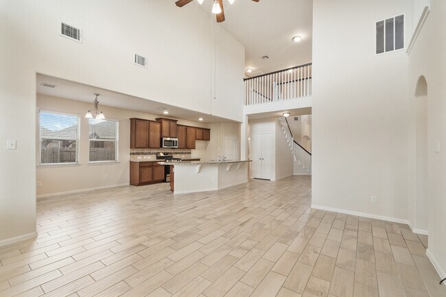Building Photo - 10003 Open Slope Ct
