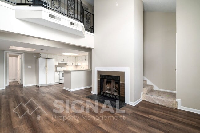 Building Photo - 1223 Magnolia Pl