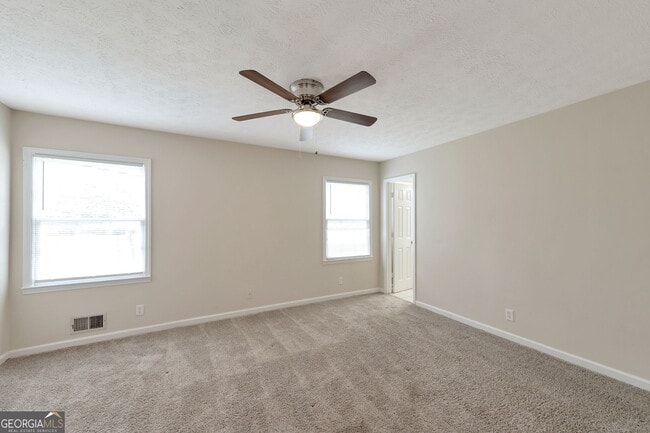 Building Photo - 3123 Calumet Pl NW